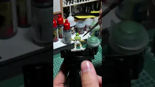How to paint - Easy Goblin Skin with GW Contrast Paints #Shorts