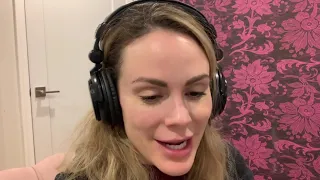 Emmy winning singer reacts to Haim “Little of Your Love” SNL (2017)