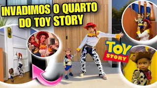 TRANSFORMEI MEU FILHO NO TOY STORY E INVADIMOS O QUARTO DELE! *OLHA ISSO* 😱✨🗣️