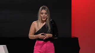 El superpoder de tener TDAH | Dominique Herrera | TEDxUDLA