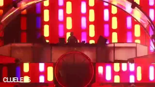 Fatboy Slim playing Man Without A Clue - Disorder @ Bangkok S20 2019