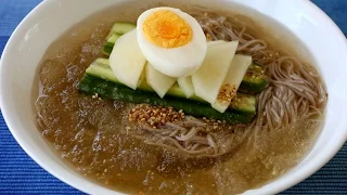 Cold noodle soup (Mul-naengmyeon: 물냉면)