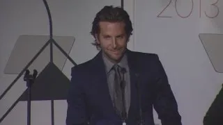 Bradley Cooper's autocue fail at the Elle Style Awards 2013