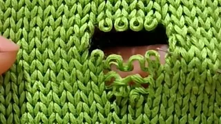 How to Perfectly Repair Holes in Knitted Sweaters at Home