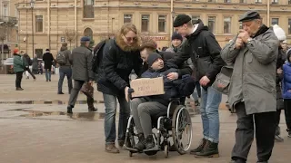 Замерзаю на улице/Обнимут ли прохожие (Блог о Жизни)