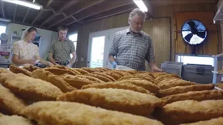 Mom's Fried Pies (Texas Country Reporter)
