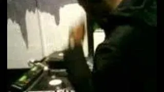 MC Vapour, Yung D, Riddlez n Jynx - Live radio freestyle !