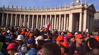 Saint Peters Square in the Holy See (Vatican) with the pilgrims - Pope John Paul II's death