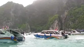 Бухта Майя Бэй остров Пи Пи Лэй / Maya Bay Phi Phi Islands