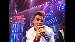 Vanilla Ice - Ice Ice Baby  (Studio, TOTP)