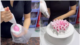 Làm bánh kem bó hoa tulip cực dễ siêu nhanh | Making tulip cake is super easy and super fast