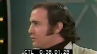 Andy Kaufman's "Animal Song" on Mike Douglas Show 1978