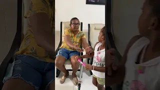 Dulce María no respeta a su abuela 👵 😱