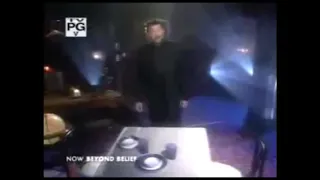 Jonathan Frakes Does a Party Trick