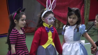 Pre Kinder  B -  Alicia en el País de las Maravillas - Muestra Artística 2016