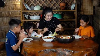 Mother and children cooking - Peaceful dinner with country food - Cook and Eat