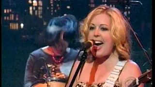 Sleater-Kinney - Jumpers (Letterman, 2005)