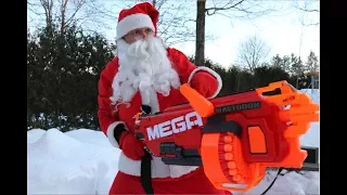 Nerf War: Santa Claus Hunt