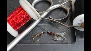 FLIES THAT CATCH FISH Tying The Red Holo & UV Diawl Bach