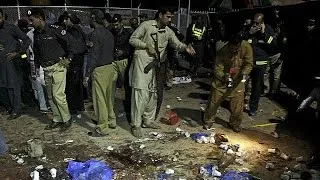 Pakistan: dozens killed, scores injured in Lahore blast
