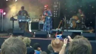 Archie Bronson Outfit Glastonbury 2010 Cherry Lips