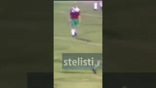 Dumitru Graur explodeaza dupa un gol anulat lui Sabau, Bulgaria-Romania 1991. Ce hotie! Ma scuzati!