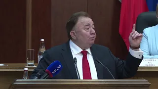 Глава Ингушетии Махмуд-Али Калиматов назвал Микаила Гуцериева великим человеком.