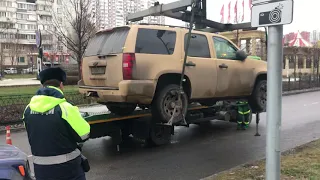 Чуть не забрали Таху на штрафстоянку, еле успел.