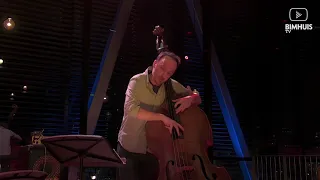 Bass solo @ Bimhuis (Daniel van Huffelen)