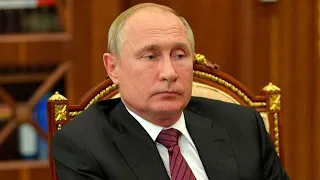 Владимир Путин подписал закон о регулировании цен на продукты  16+