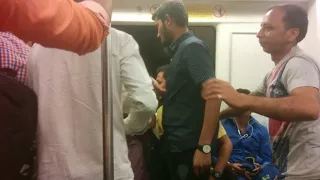 Delhi metro fight