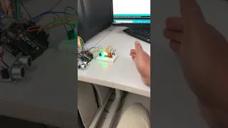 Ultrasonic "Parking" Sensor w/ LEDs and Arduino