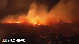 ‘Loss of life’ expected in Hawaii wildfire, Gov. Green says