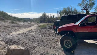 Rock crawling in a lifted 5 speed grand Cherokee zj on 38s on rough country long arms?! 😮😮