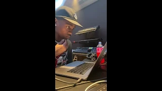 Travis Scott producing a beat - Full Snippet