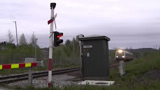 Sparbu Railroad crossing, Norway 1 / Sparbu Planovergang 1