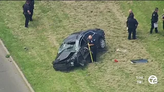 Deadly crash after police chase in Warren