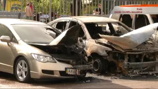 В Киеве снова поджигают машины во дворах - Чрезвычайные новости, 30.09