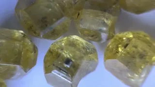 Yellow HPHT synthetic diamonds big size rough hpht diamond yellow color factory price diamond stone