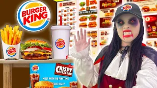 VAMPIRE BUILDS HER OWN BURGER KING AT HOME | I OPEN A SPOOKY BURGERKING RESTAURANT BY SWEEDEE