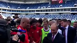 Владимир Путин пообщался со Станиславом Черчесовым и воспитанниками юношеских футбольных школ