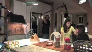 Scream 4 - Behind the Scenes with Lucy Hale and Shenae Grimes