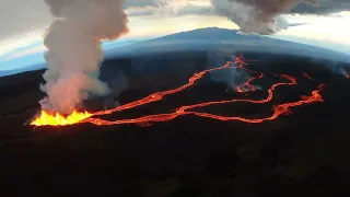 Nov 30, 2022: Video 2,  Mauna Loa Eruption @ Northeast Rift Zone