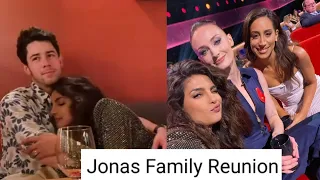 Priyanka Chopra And Nick Jonas And Entire Family Reunites For A Show | Family Roast