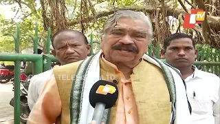 Congress leader Sura Routray accuses BJP, BJD of distributing money