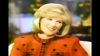 Joan Lunden Interviews Penny Marshall - Good Morning America - 1990