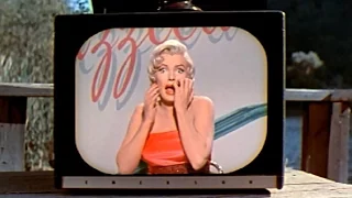 Marilyn Monroe And "The New Dazzledent Way" - "The 7 Year Itch"