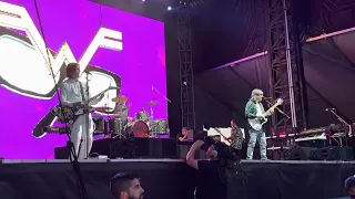 Boston Calling 22 - Weezer - Buddy Holly