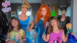 Princess Cinderella and Merida Help Kate and Lilly Find Elsa and Anna Dolls
