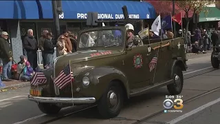 Thousands Honor Veterans In Annual Media Parade